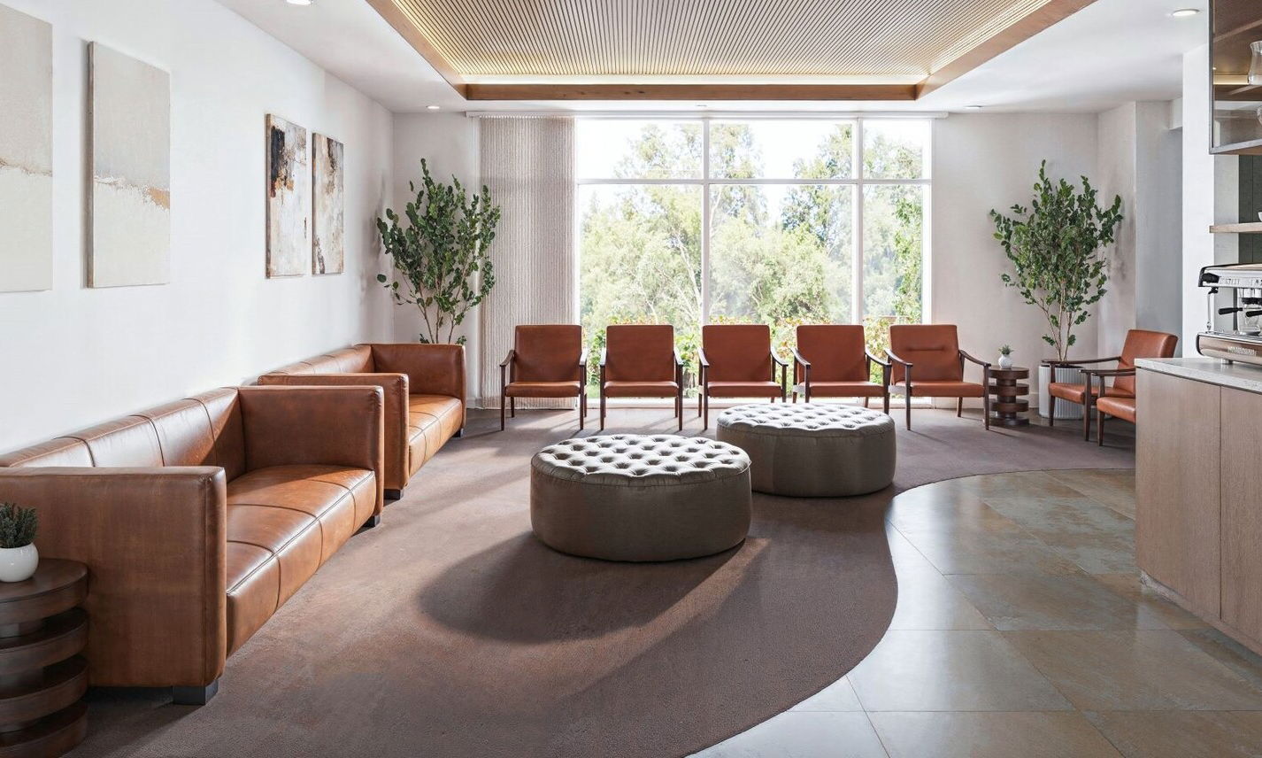 Diseño de oficina Lux por diseñadores de interiores en Salem, Oregón