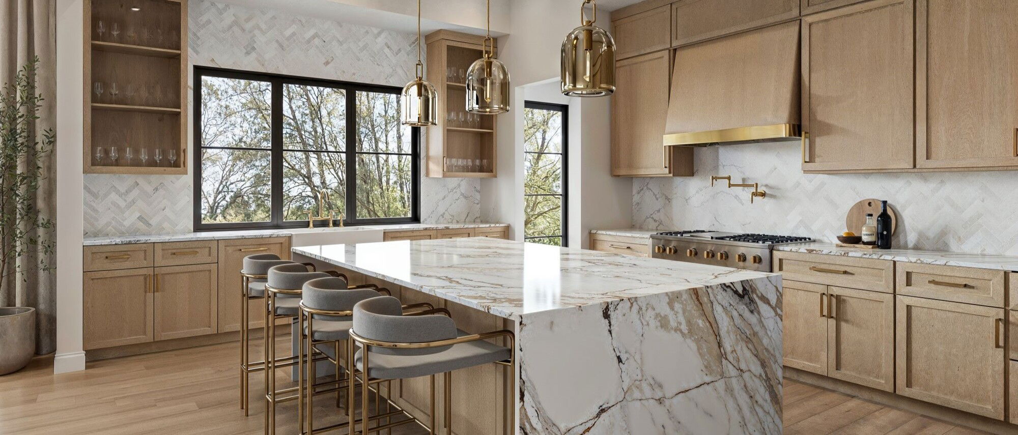 Diseño inspirador de morada contemporánea moderna por diseñadores de interiores en Pasadena, Texas