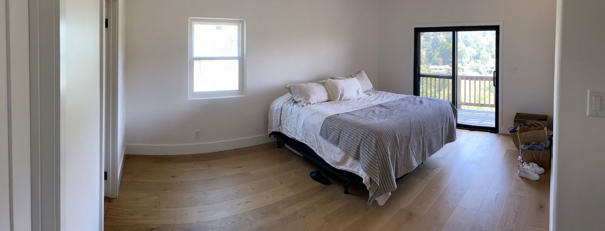 Dormitorio estilo Japandi, oficina en casa y guardería - Foto antes