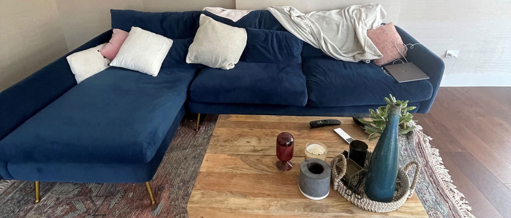 Diseño de Apartamento Ecléctico, Acogedor y Cálido - Foto Antes