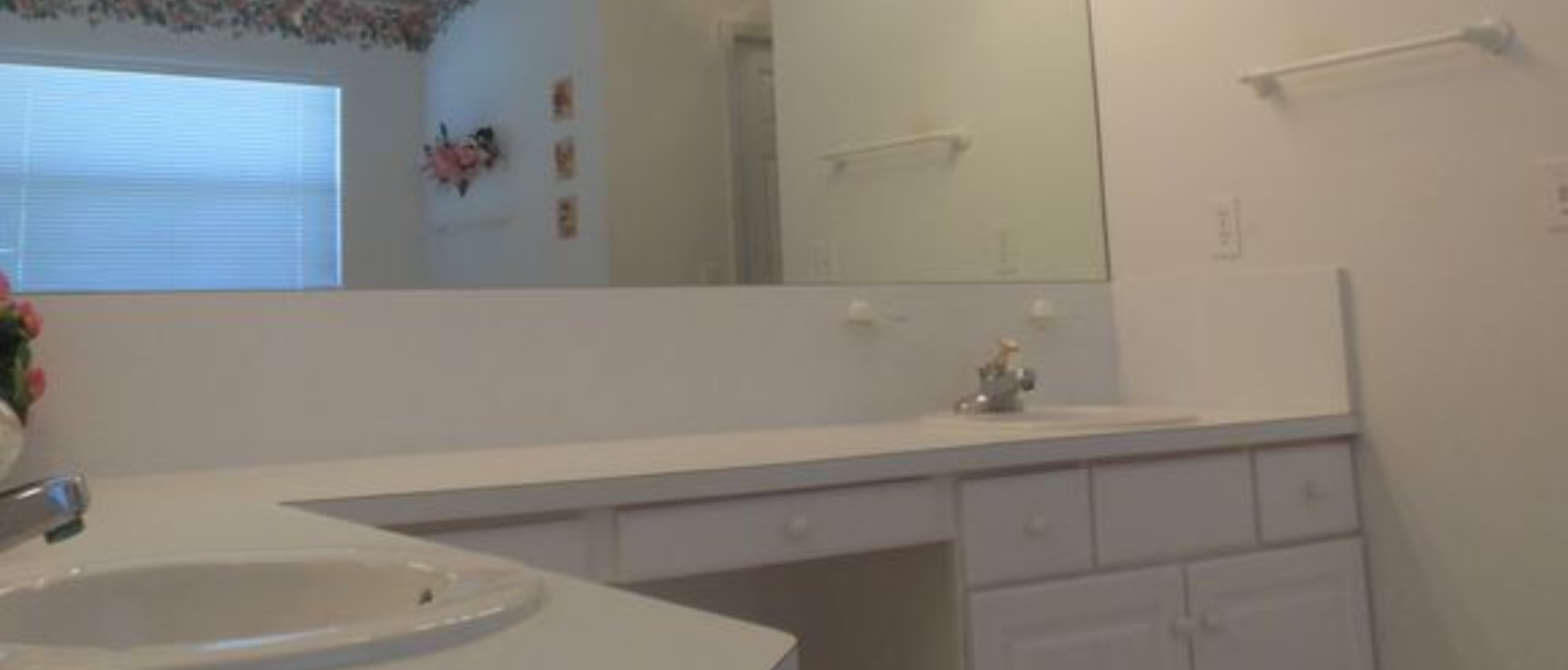 Baño Tópico Moderno Lujoso - Foto Antes