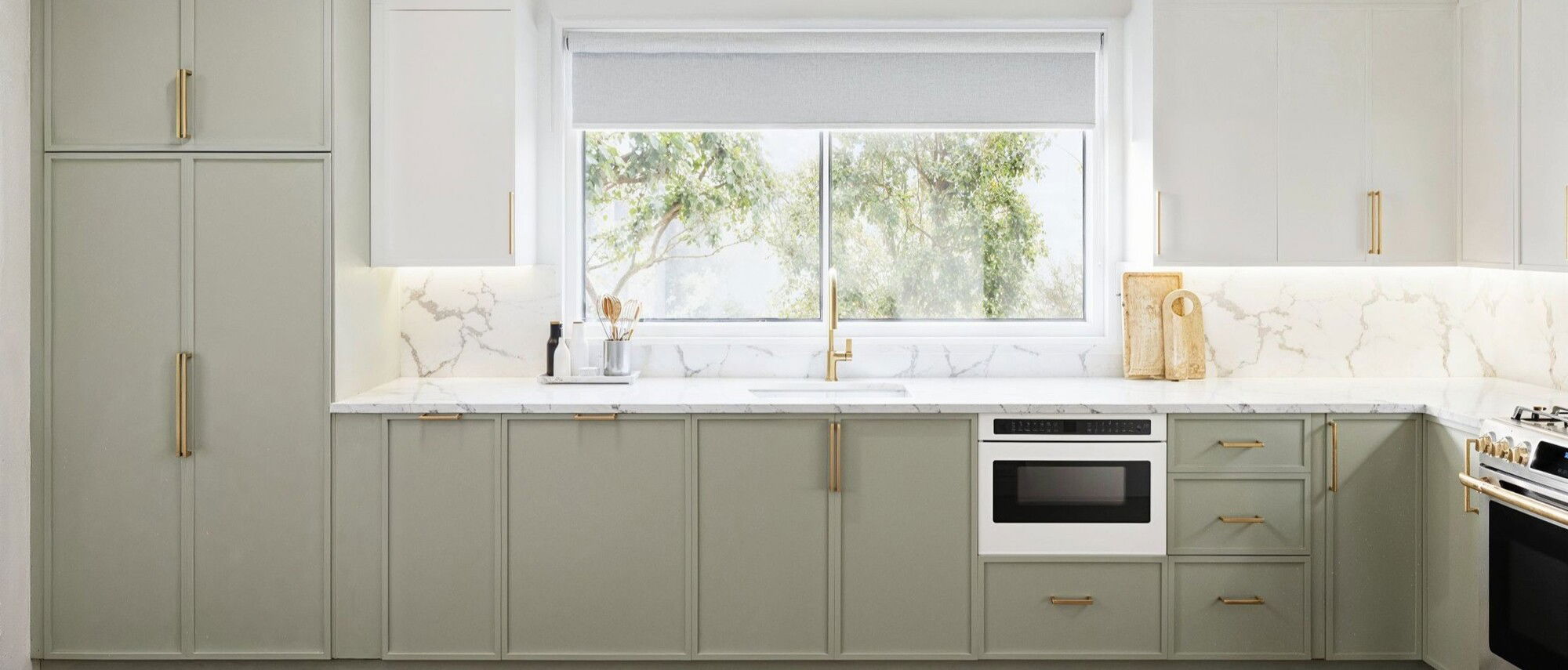 Modern Coastal Kitchen and Bath Design by top Winnetka interior designers