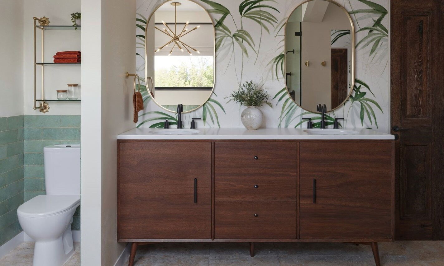 Vintage Midcentury Master Bathroom