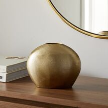 Online Designer Combined Living/Dining Metal Pebble Vase