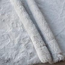 Online Designer Bedroom Perrusquia Solid Color Rug