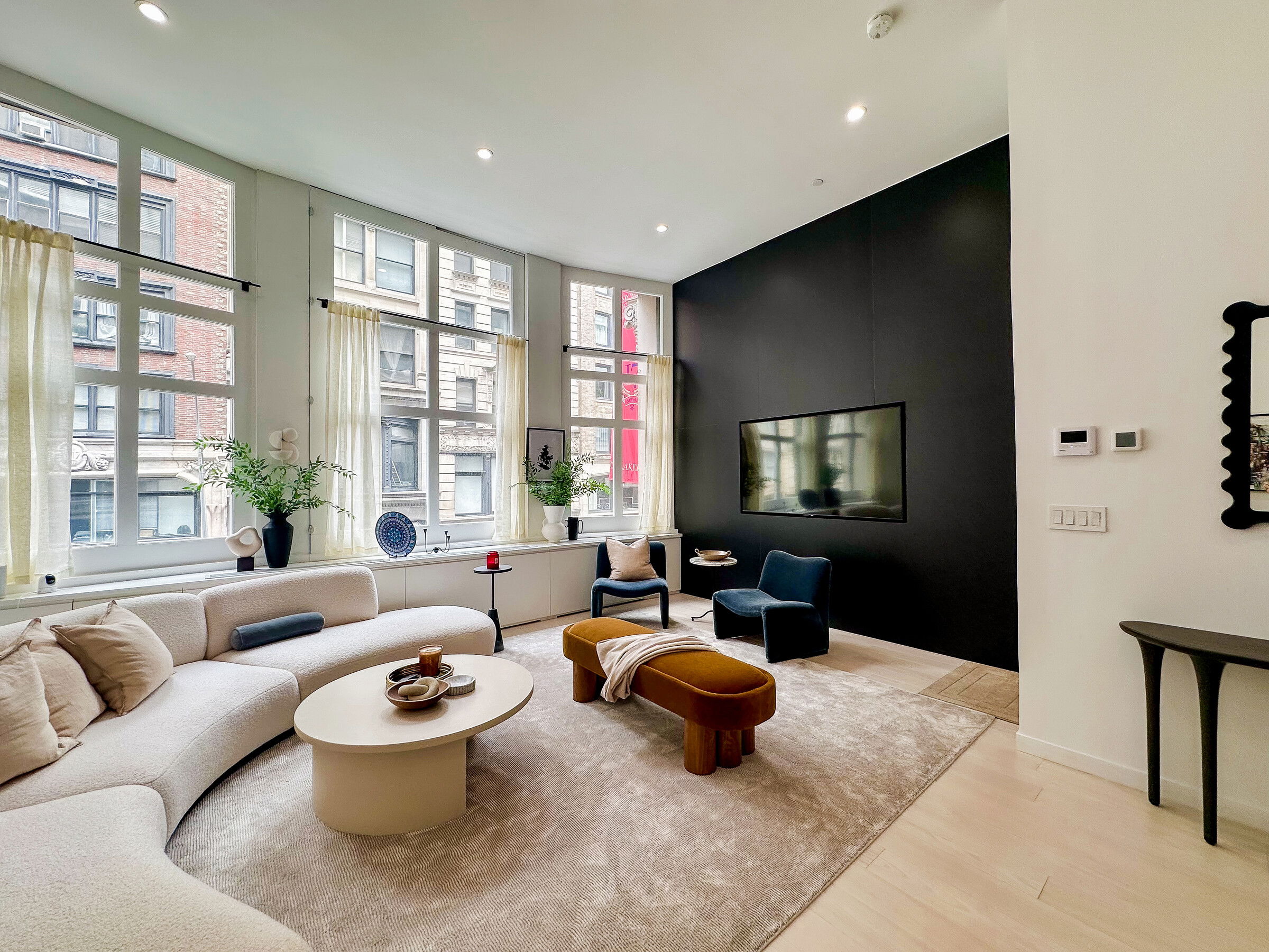 Top Contemporary Interior Designer, Molly I. | Decorilla