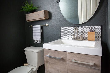 Online design Modern Bathroom by Alyssa H. thumbnail