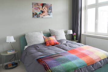 Online design Modern Bedroom by Jacinta l. thumbnail