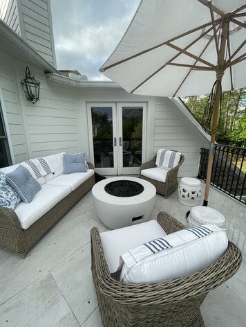 Online design Traditional Patio by Rene P. thumbnail