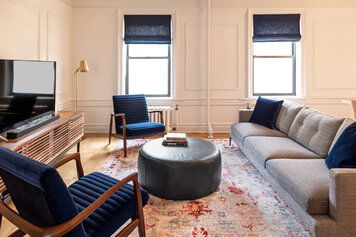 Online design Modern Living Room by Leonora M. thumbnail