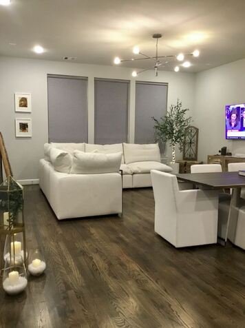 Online design Modern Living Room by Berkeley H. thumbnail