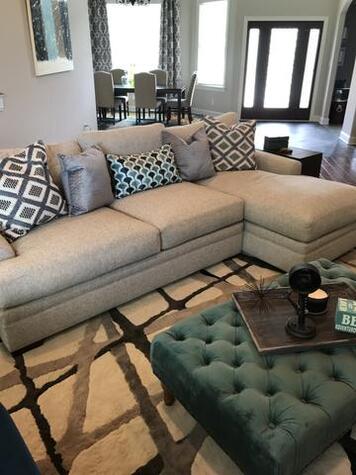 Online design Transitional Living Room by Brooke M. thumbnail