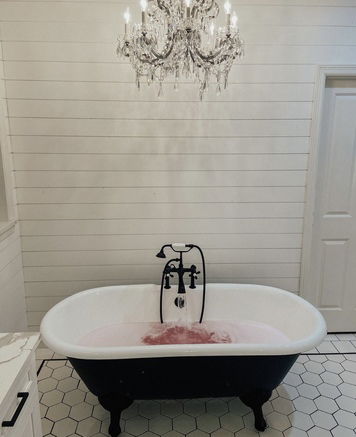 Online design Country/Cottage Bathroom by Nicole G. thumbnail