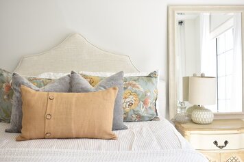 Online design Country/Cottage Bedroom by Kate S. thumbnail