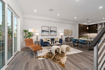 Online design Eclectic Living Room by Jacqueline H. thumbnail