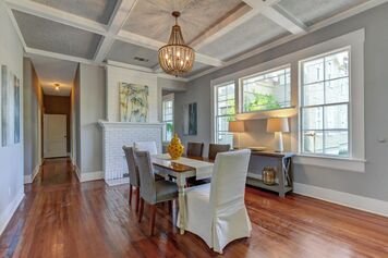 Online design Transitional Dining Room by Tammy M. thumbnail