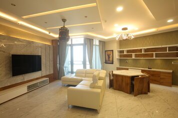 Online design Modern Combined Living/Dining by Anup T. thumbnail