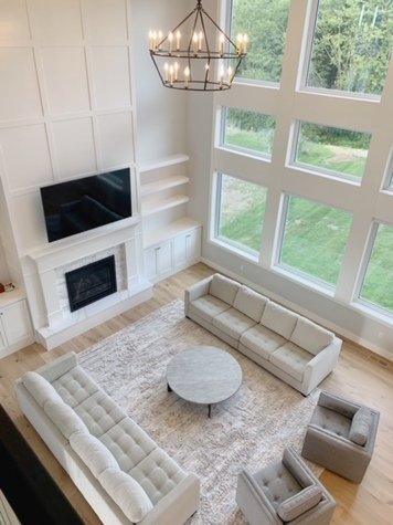 Online design Modern Living Room by Olivia M. thumbnail