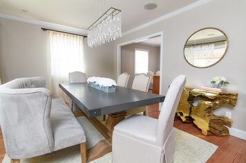 Online design Transitional Dining Room by Aleighen B. thumbnail