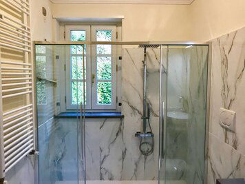 Online design Modern Bathroom by Chiara B. thumbnail