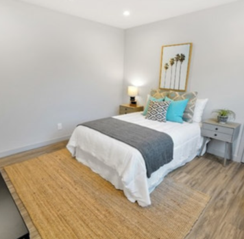 Online design Contemporary Bedroom by Vanessa T. thumbnail