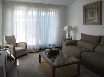 Online design Traditional Living Room by Marisa G. thumbnail