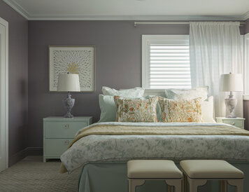Online design Traditional Bedroom by Darya N. thumbnail