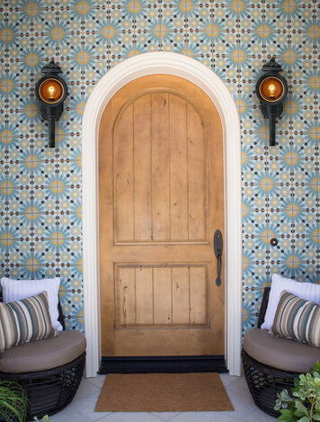 Online design Contemporary Hallway/Entry by Lori Dennis thumbnail