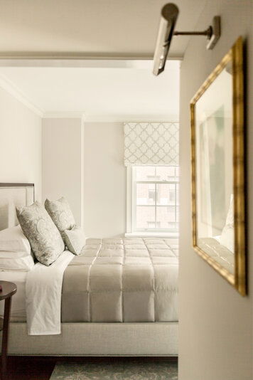 Online design Traditional Bedroom by Leonora M. thumbnail