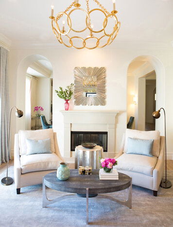 Online design Contemporary Living Room by Lori Dennis thumbnail