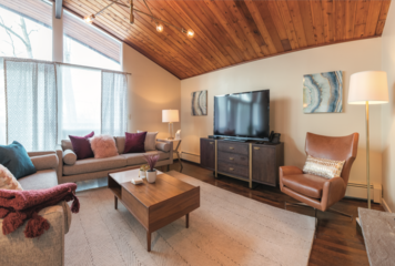 Online design Modern Living Room by Alana M. thumbnail