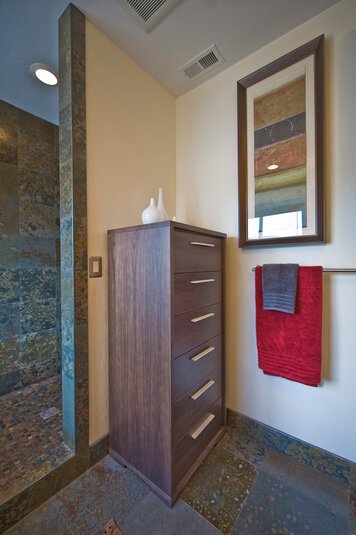 Online design Modern Bathroom by Jeff D. thumbnail