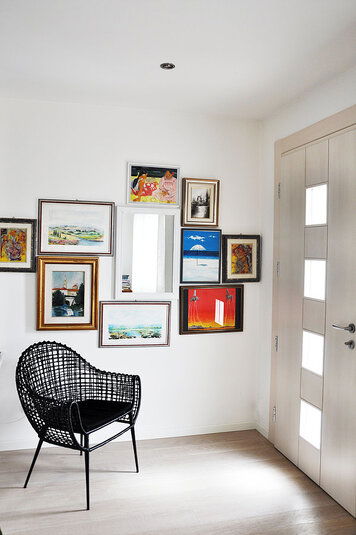 Online design Eclectic Hallway/Entry by Ilaria C. thumbnail