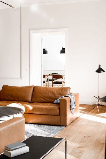 Online design Contemporary Living Room by Scott T. thumbnail