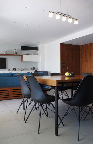 Online design Contemporary Combined Living/Dining by Lea S. thumbnail