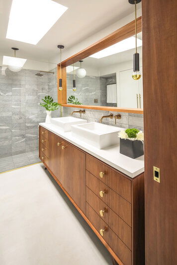 Online design Contemporary Bathroom by Michelle B. thumbnail