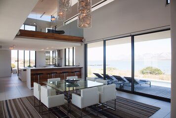 Online design Contemporary Dining Room by Amelia R. thumbnail