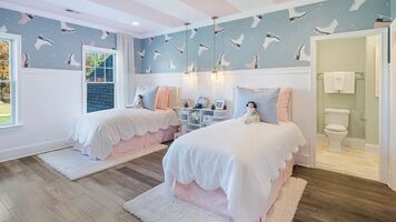 Online design Traditional Kids Room by Alexa H. thumbnail