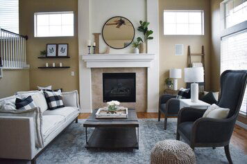 Online design Traditional Living Room by Alyssa H. thumbnail