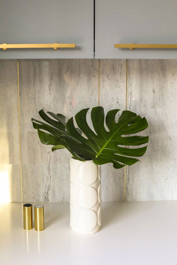 Online design Modern Kitchen by Michelle B. thumbnail