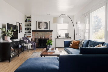 Online design Eclectic Living Room by Caity H. thumbnail