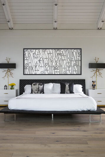 Online design Contemporary Bedroom by Lori Dennis thumbnail