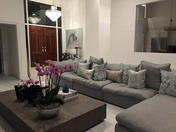 Online design Modern Living Room by MayKan C. thumbnail