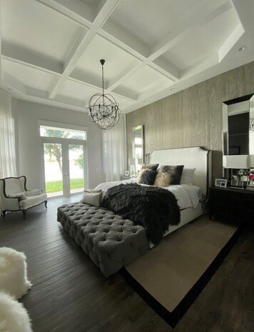 Online design Transitional Bedroom by Taize M. thumbnail