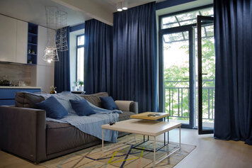 Online design Contemporary Living Room by Irene K. thumbnail