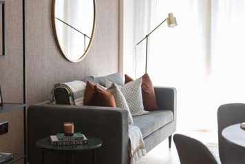 Online design Contemporary Living Room by Monika V. thumbnail