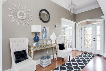 Online design Transitional Hallway/Entry by Catz D. thumbnail