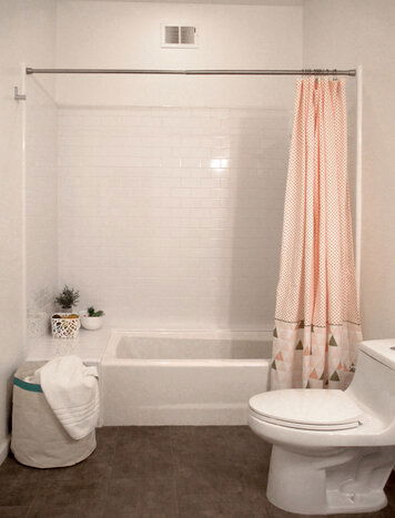 Online design Modern Bathroom by Marisa G. thumbnail