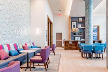 Online design Contemporary Dining Room by Morgan W. thumbnail