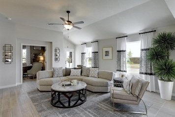Online design Modern Living Room by Danielle H. thumbnail